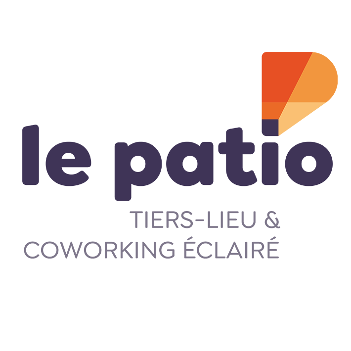 Le Patio tiers-lieu et coworking éclairé 