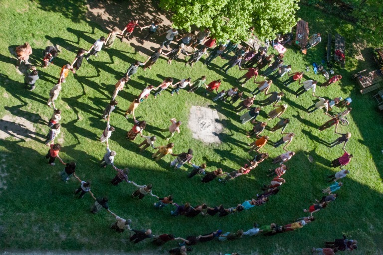 Danses en cercle, danser des mandalas – Saint-Antoine-l&rsquo;Abbaye (38)
