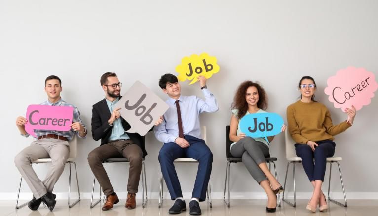 Une première expérience du monde du travail avec le dispositif “ jobs d’été”