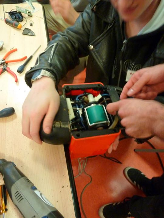 Repair Café Grenoble Centre recherche des bénévoles pour le premier Repair Café grenoblois (38)